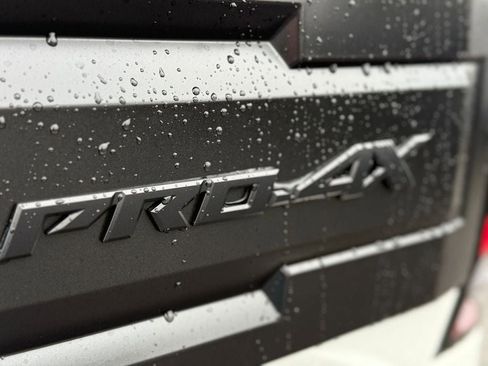 New 2026 Nissan Frontier PRO-4X w/ Pro-4x Convenience Package image 12