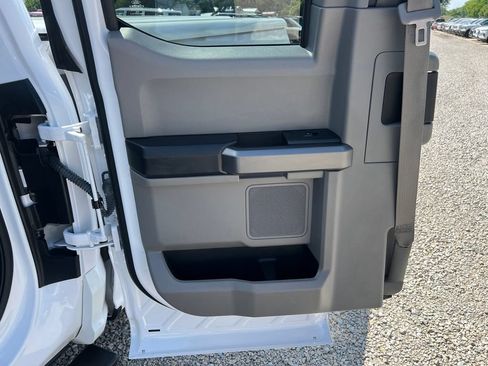 Used 2019 Ford F150 XLT w/ Equipment Group 302A Luxury RWD image 15