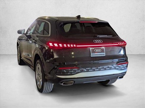 New 2025 Audi Q5 Premium Plus w/ Premium Plus AWD/4WD image 8