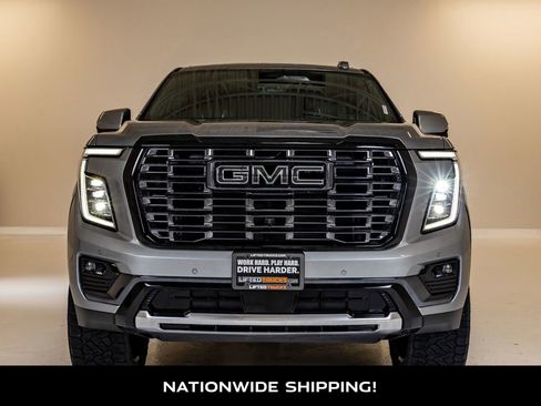 Used 2026 GMC Yukon Denali Ultimate w/ LPO, Floor Liner Package AWD/4WD image 4