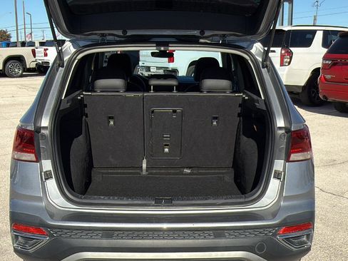 Used 2023 Volkswagen Taos SE image 24