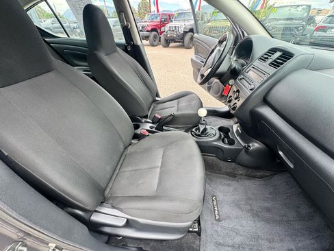 Used 2017 Nissan Versa S FWD image 18