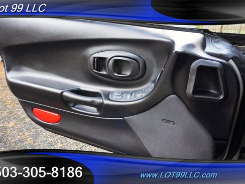 Used 1999 Chevrolet Corvette Convertible w/ Memory Pkg image 26