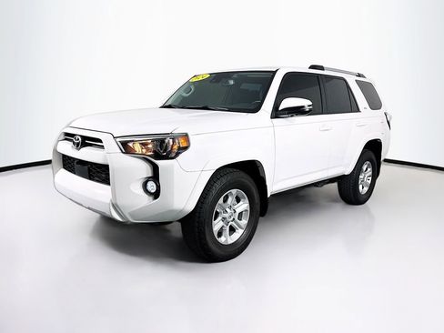 Used 2024 Toyota 4Runner SR5 Premium w/ Moonroof Package image 3