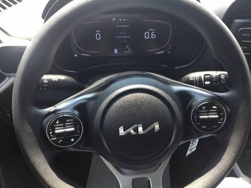 Used 2024 Kia Soul LX w/ Option Group 015 FWD image 14