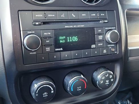 Used 2016 Jeep Patriot Sport w/ Power Value Group image 38