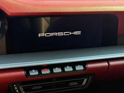 Certified 2022 Porsche 911 Carrera 4S image 15
