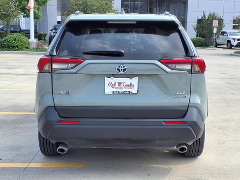 Used 2023 Toyota RAV4 XLE Premium AWD/4WD image 6