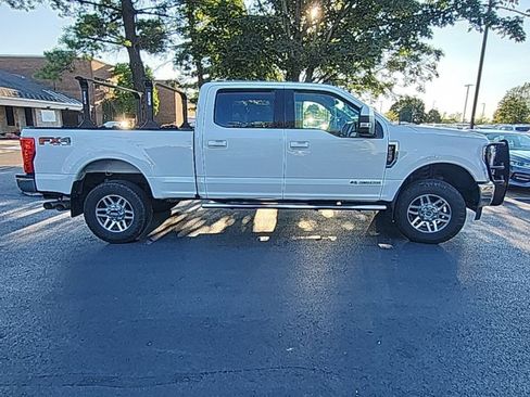 Used 2019 Ford F250 Lariat w/ Lariat Value Package AWD/4WD image 5