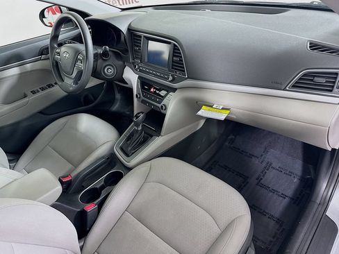 Used 2018 Hyundai Elantra SE w/ SE Connectivity Package 04 FWD image 29