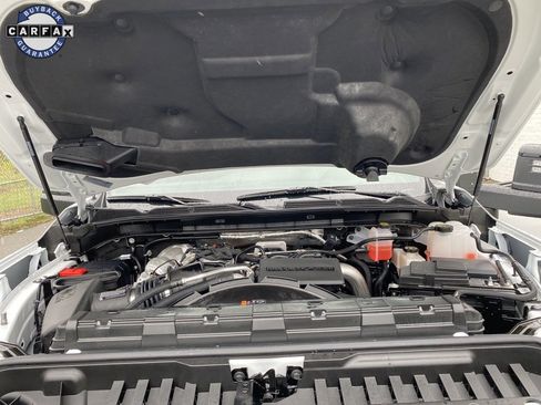 Used 2025 GMC Sierra 2500 AT4 image 43