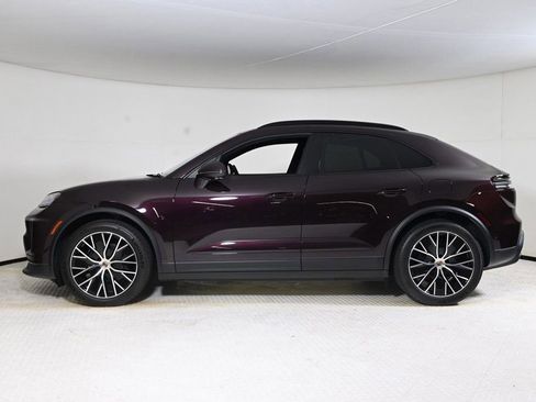Certified 2025 Porsche Macan 4 Electric image 2