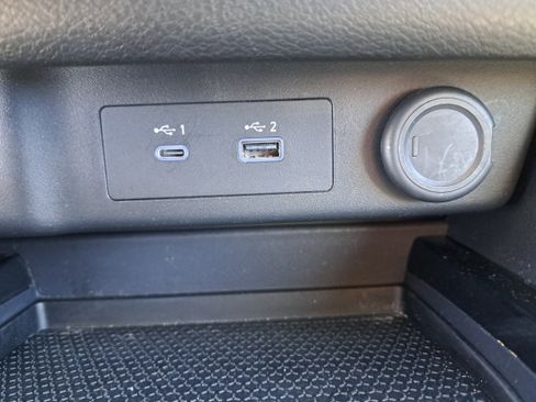 Certified 2023 Nissan Rogue SV image 29