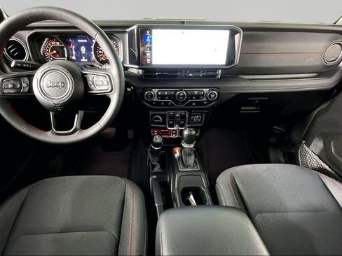 Used 2024 Jeep Wrangler Unlimited Rubicon w/ Convenience Group image 7