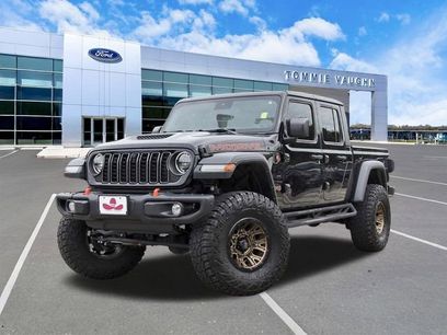 Used 2024 Jeep Gladiator Mojave w/ Technology Group