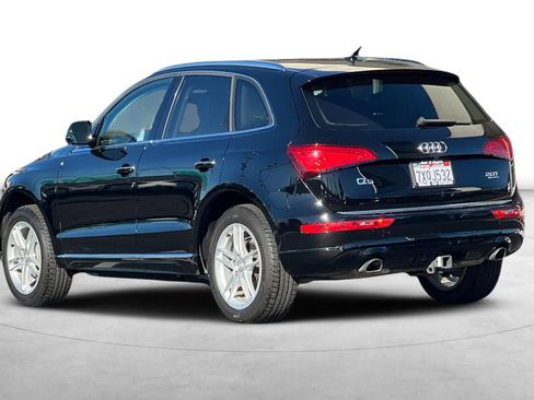 Used 2017 Audi Q5 2.0T Premium Plus w/ Technology Package image 4