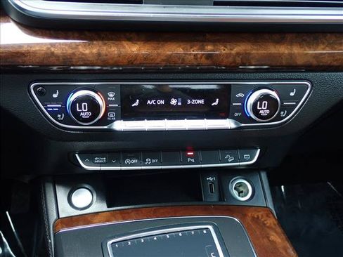 Used 2020 Audi Q5 2.0T Premium Plus AWD/4WD image 20