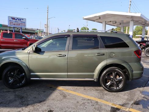 Used 2018 Dodge Journey Crossroad AWD/4WD image 6