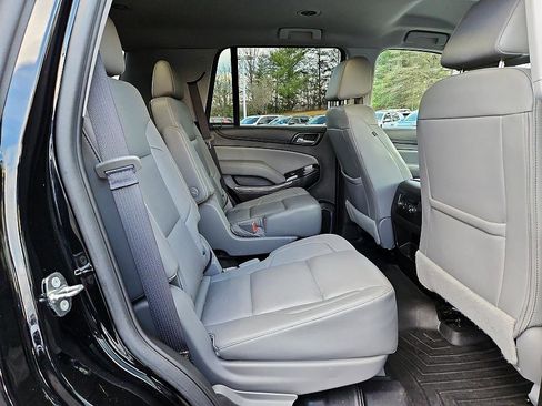 Used 2018 Chevrolet Tahoe LT w/ LT Signature Package image 13