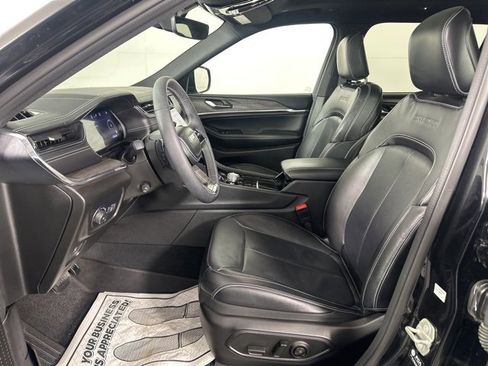 Used 2024 Jeep Grand Cherokee L Overland image 25