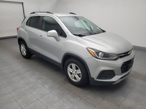 Used 2017 Chevrolet Trax LT FWD image 13