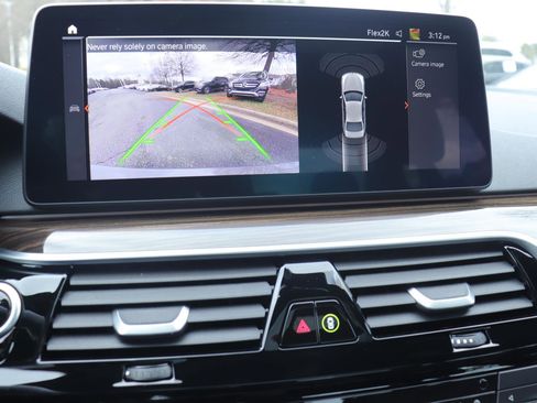 Certified 2022 BMW 540i image 30