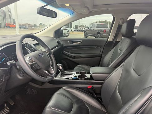 Used 2018 Ford Edge Titanium w/ Equipment Group 301A image 10
