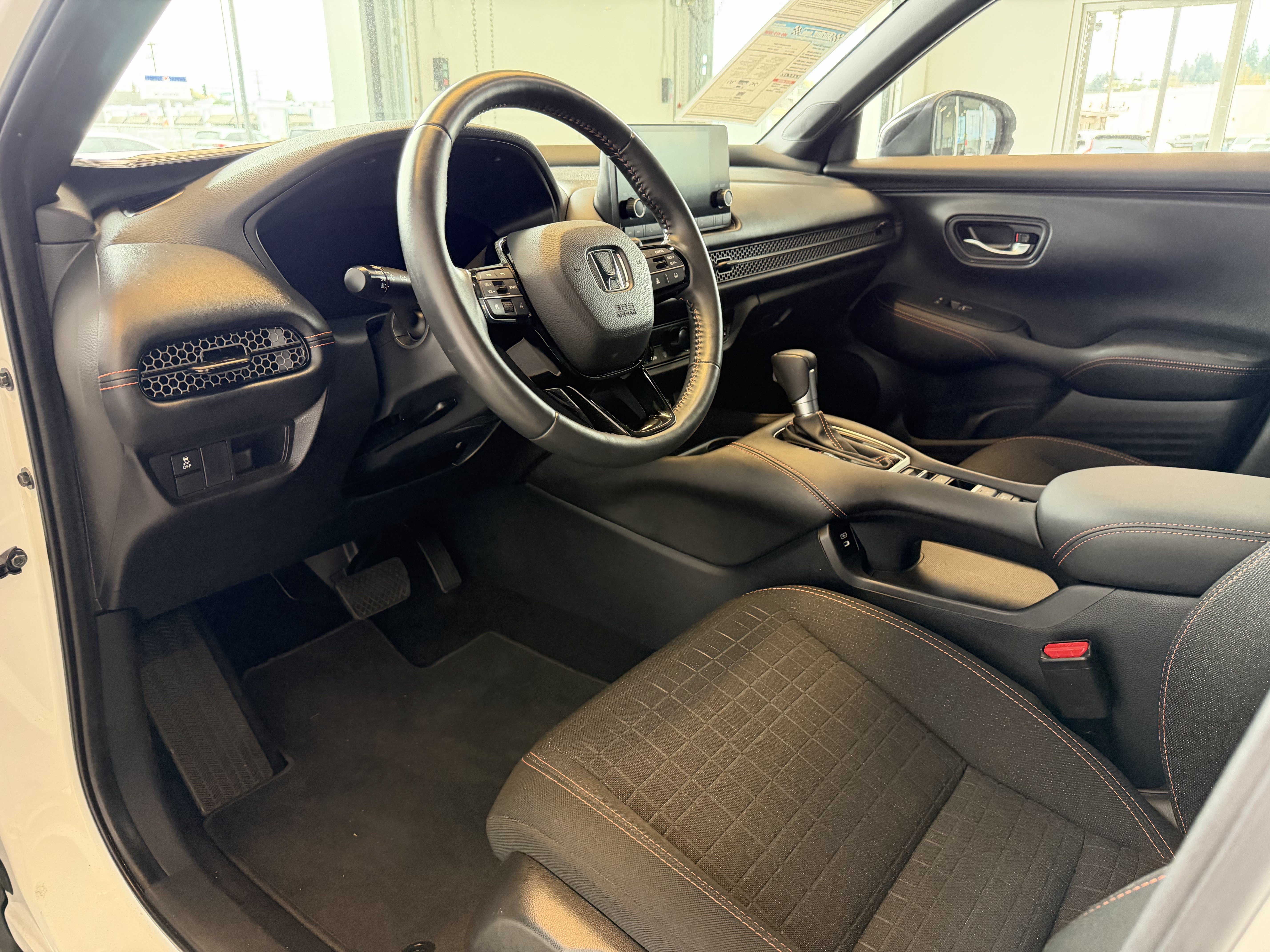 Used 2024 Honda HR-V Sport image 7