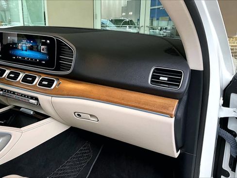 Used 2021 Mercedes-Benz GLE 350 4MATIC image 19