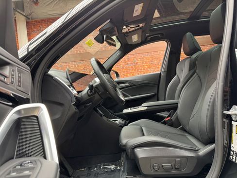 Certified 2025 BMW X1 xDrive28i AWD/4WD image 23