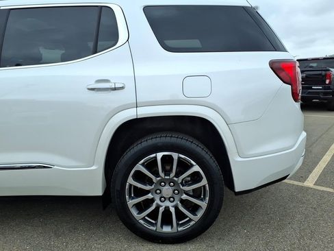 Used 2023 GMC Acadia Denali w/ Denali Ultimate Package AWD/4WD image 24