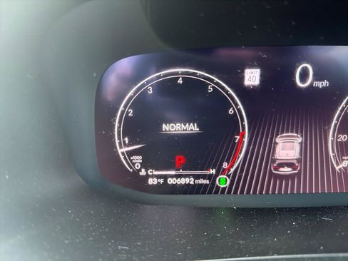Used 2023 Acura MDX SH-AWD w/ Advance Package image 29