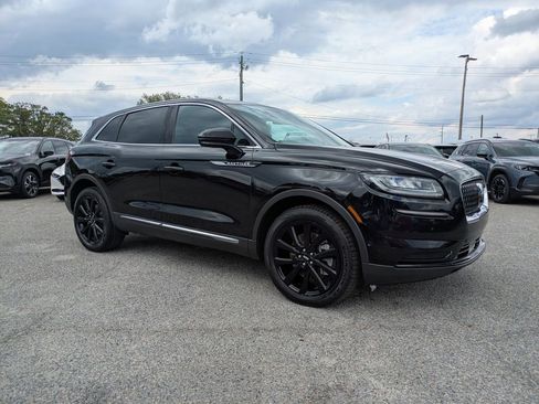 Used 2023 Lincoln Nautilus Reserve w/ Equipment Group 201A AWD/4WD image 2