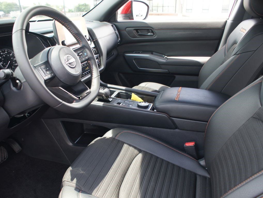 Used 2025 Nissan Pathfinder Rock Creek AWD/4WD image 13