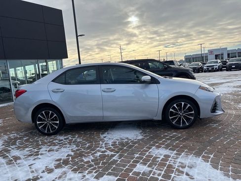 Used 2017 Toyota Corolla SE image 4