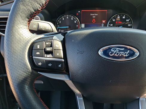 Certified 2023 Ford Explorer ST-Line w/ Class IV Trailer Tow Package AWD/4WD image 23