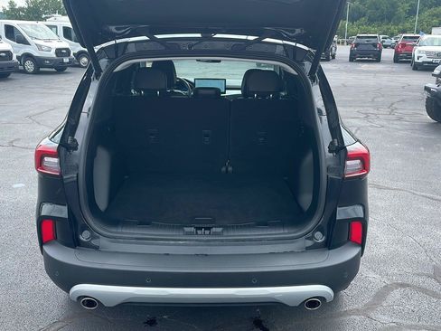 Used 2025 Ford Escape Platinum AWD/4WD image 28