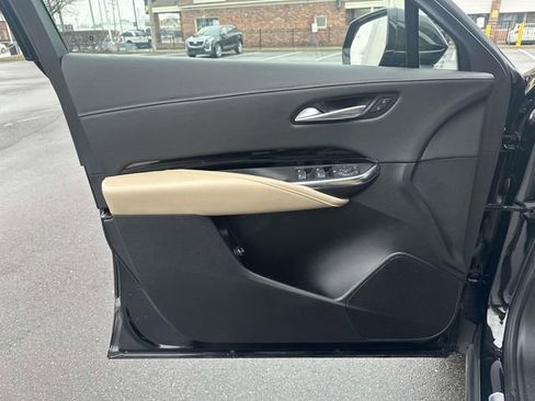 Certified 2024 Cadillac XT4 Luxury w/ Cold Weather Package image 45