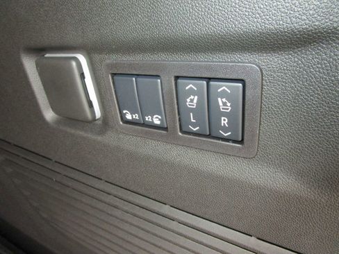 New 2026 GMC Yukon XL Denali w/ Sun & Power Step Package image 14