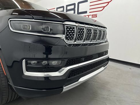 Used 2024 Jeep Grand Wagoneer Series III AWD/4WD image 2