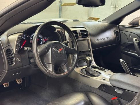 Used 2005 Chevrolet Corvette Convertible w/ Preferred Equipment Group RWD image 14