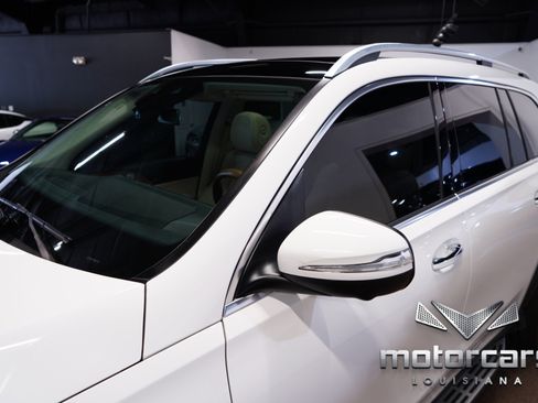 Used 2021 Mercedes-Benz GLS 450 4MATIC image 12