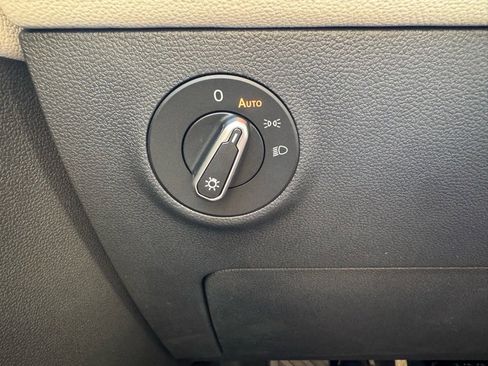 New 2025 Volkswagen Taos S image 22