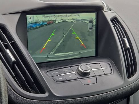 Used 2019 Ford Escape SEL image 14