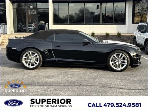 Used 2011 Chevrolet Camaro SS image 2