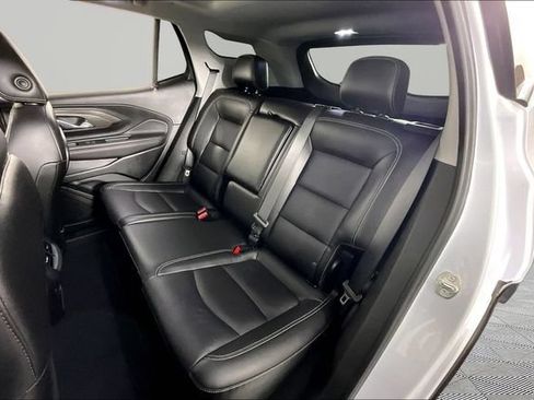 Used 2022 GMC Terrain SLT w/ Infotainment Package II AWD/4WD image 20