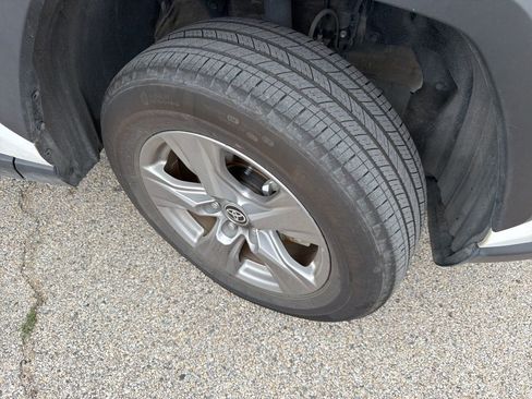 Used 2025 Toyota RAV4 LE image 4