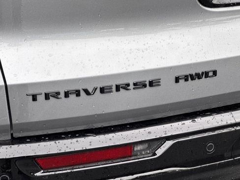 Used 2026 Chevrolet Traverse RS image 27