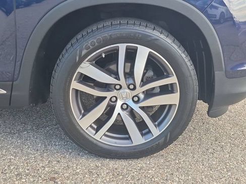 Used 2018 Honda Pilot Touring image 21