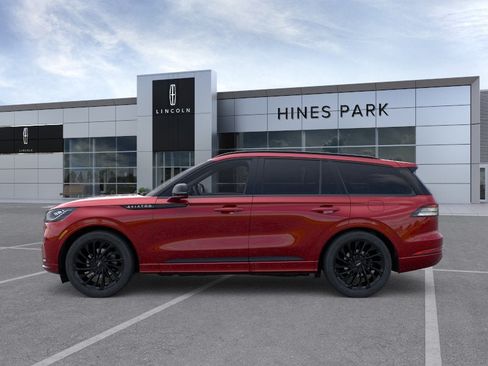 New 2026 Lincoln Aviator Reserve w/ Jet Appearance Package AWD/4WD image 3